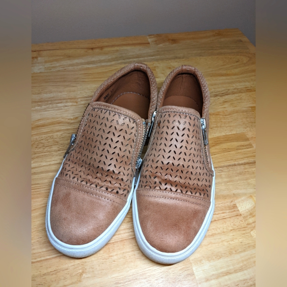 Report Alexa Side Zip Slip On Sneakers